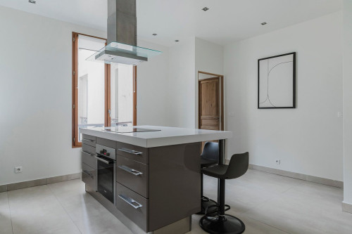 Chic 2-Bedroom Apartment in Vibrant Odéon! - Gallery - 22