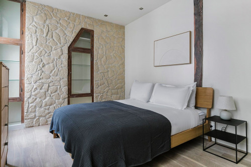 Chic 2-Bedroom Apartment in Vibrant Odéon! - Gallery - 12