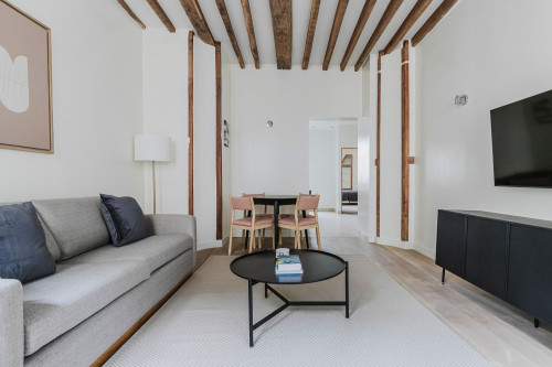 Chic 2-Bedroom Apartment in Vibrant Odéon! - Gallery - 25