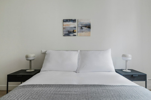 Chic 2-Bedroom Apartment in Vibrant Odéon! - Gallery - 18