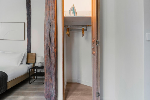 Chic 2-Bedroom Apartment in Vibrant Odéon! - Gallery - 24
