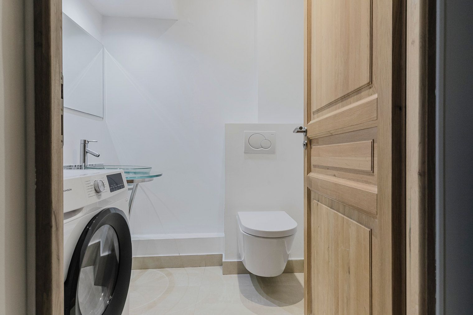 Chic 2-Bedroom Apartment In Vibrant Odéon! - 3
