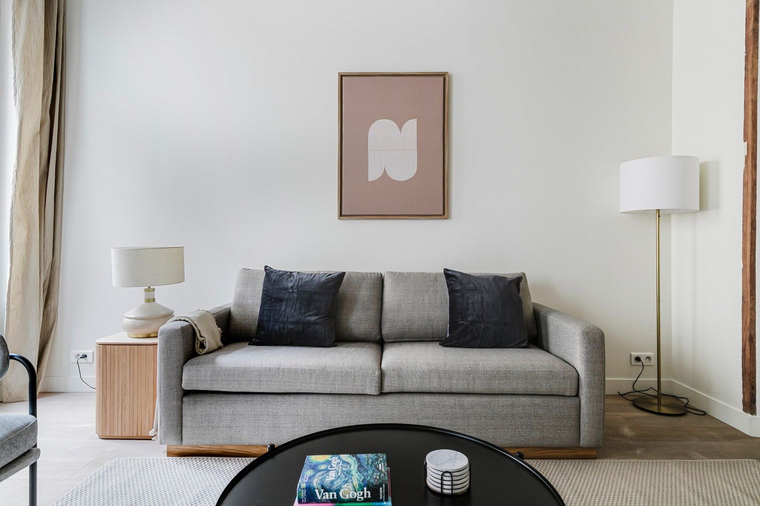 Chic 2-Bedroom Apartment In Vibrant Odéon! - 22