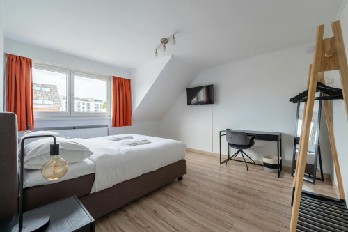 Chaussée de Louvain, Evere