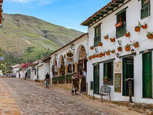 Live Spanish with a Local Teacher