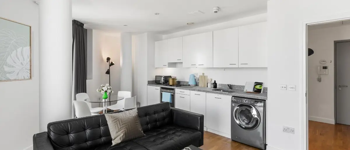 One Bed Apartment - 2