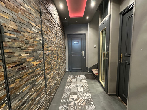 Charming Studio with Sleeping Area – Champs-Élysées / Golden Triangle