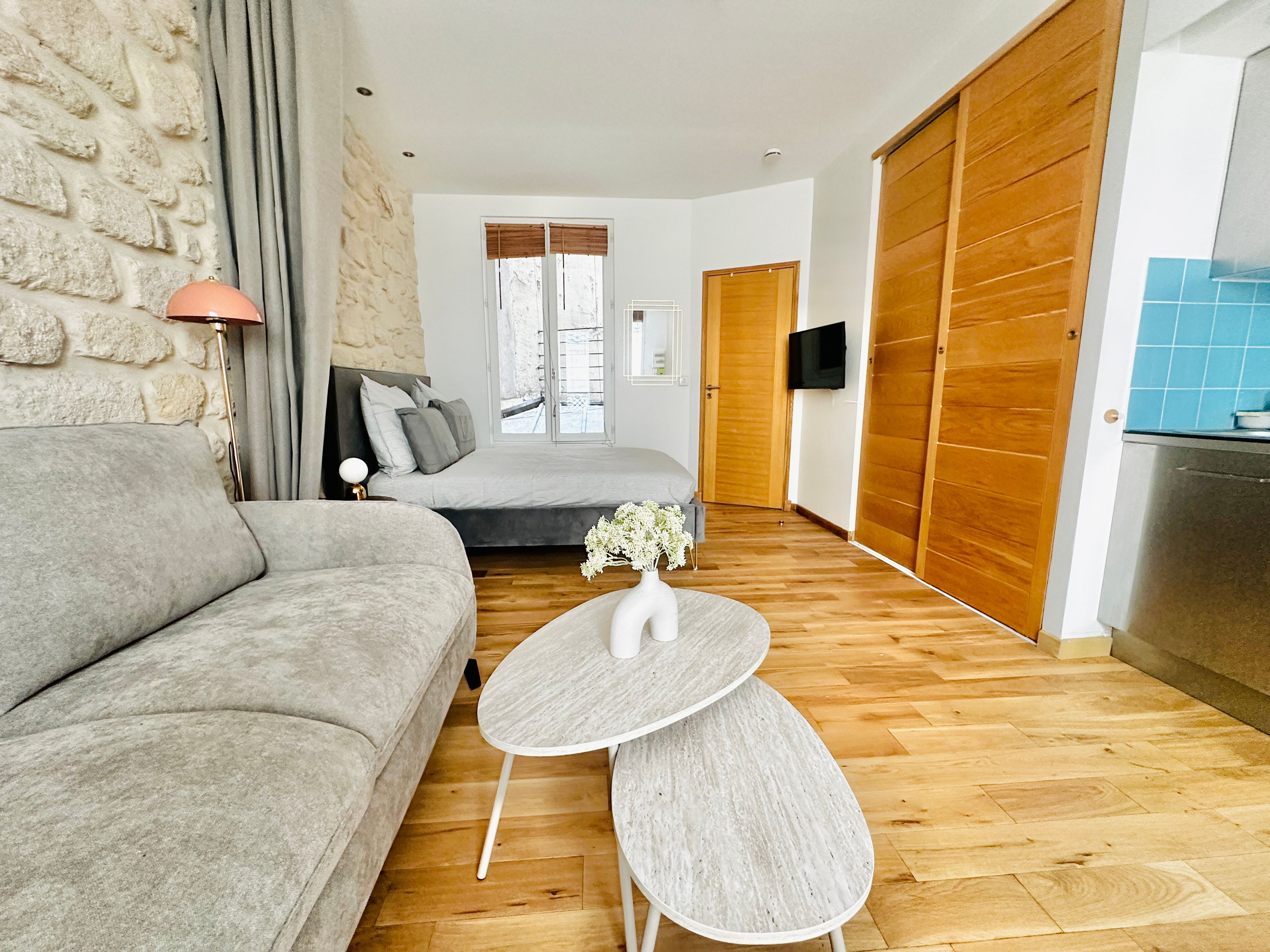 Charming Studio With Sleeping Area – Champs-Élysées / Golden Triangle - 13