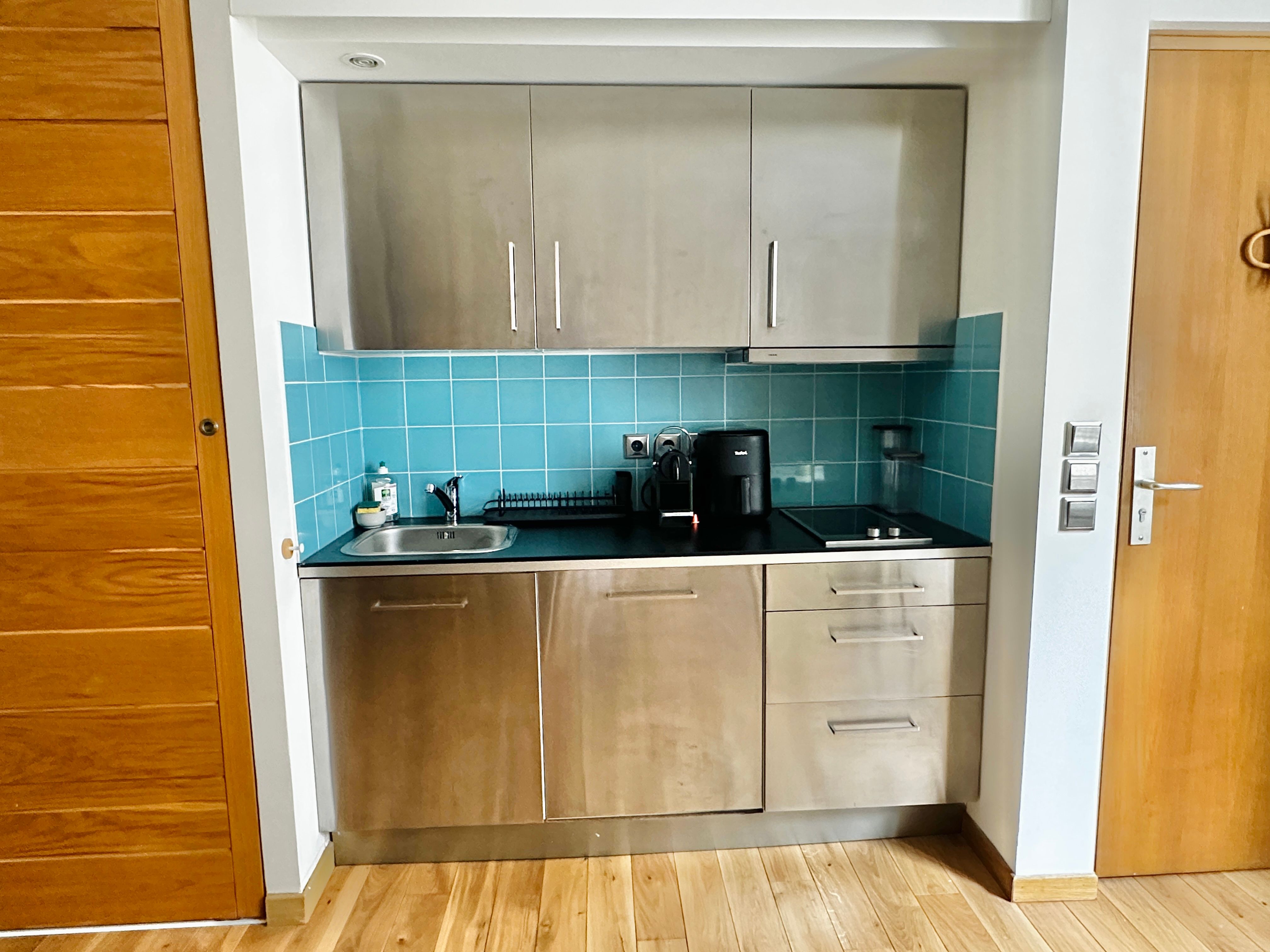 Charming Studio With Sleeping Area – Champs-Élysées / Golden Triangle - 12