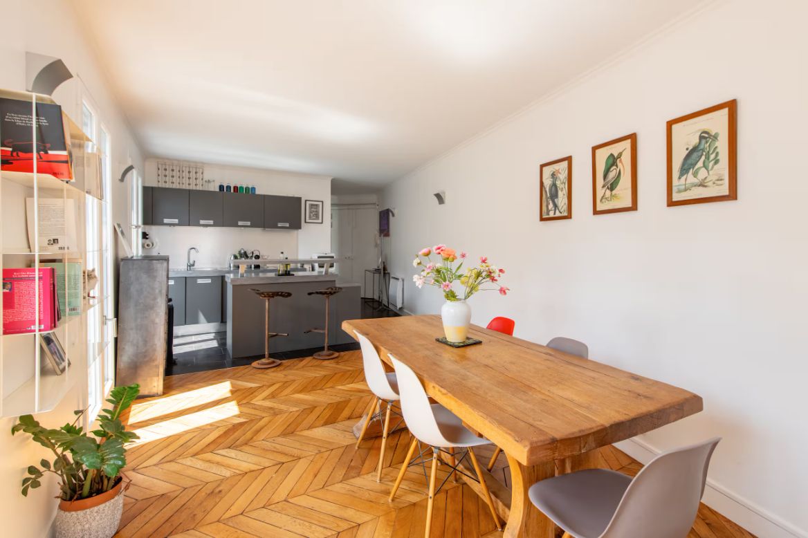 Top Floor Apartment With View - 22