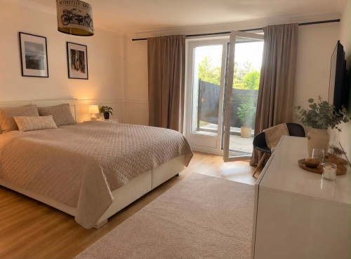 Modern and fantastic penthouse apartment 130m², 60m² roof terrace with swimming pool and sauna near park (Barsbüttel) - Gallery - 8
