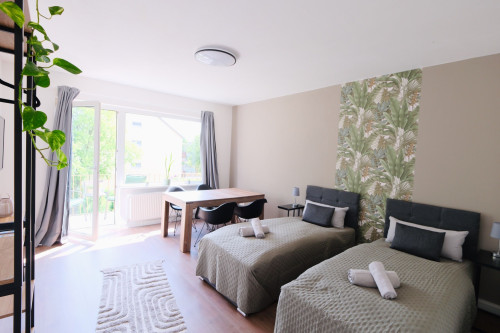 Stylish 2-Room Apartment with Balcony in Seelze – 12 Min. to Hanover Central Station - Gallery - 22