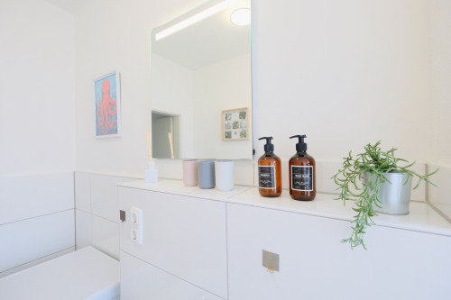 Stylish 2-Room Apartment with Balcony in Seelze – 12 Min. to Hanover Central Station