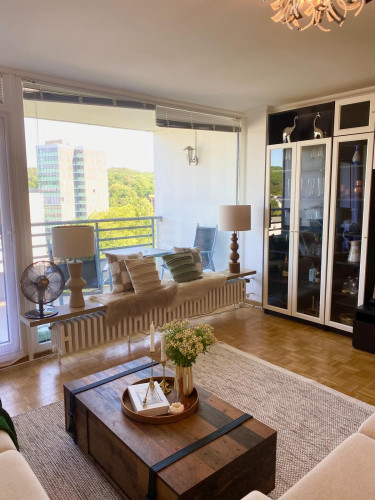 fully furnished 2.5-room apartment with balcony in Mörsenbroich