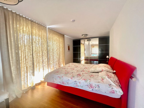 Furnished 3-Room Apartment with Private Garden – All-Inclusive Rent