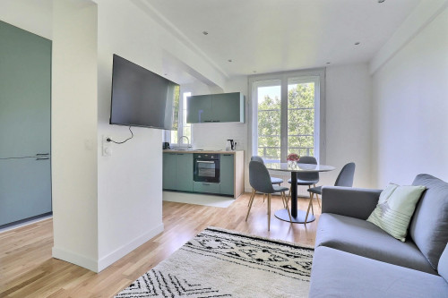 Rue Perronet, Neuilly-sur-Seine