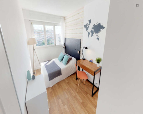 Stupendous double bedroom in Clichy