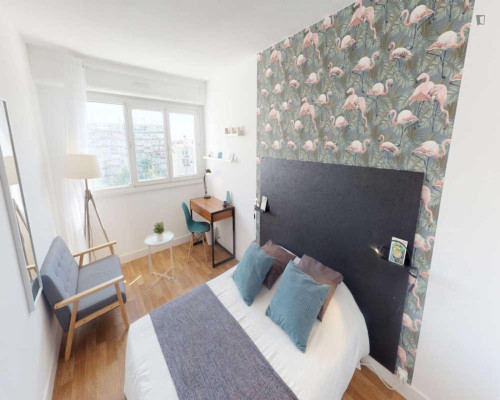 Inviting double bedroom in Clichy