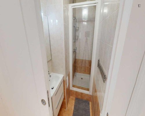 Alluring double bedroom in Ternes - Gallery - 11