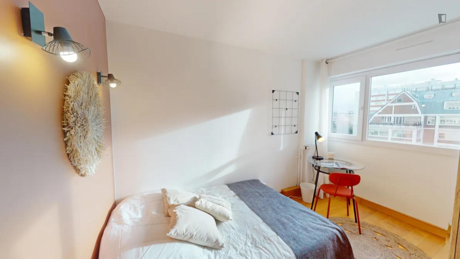 Wonderful Double Bedroom In Levallois-Perret - 1