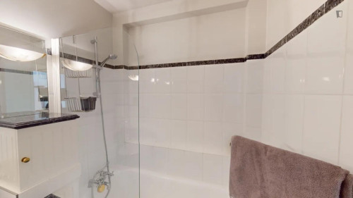 Brillint double bedroom in Levallois-Perret - Gallery - 13