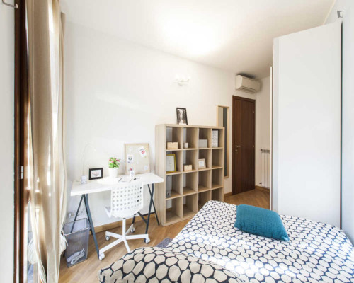 Inviting double bedroom near the Corvetto subway station - Gallery - 13