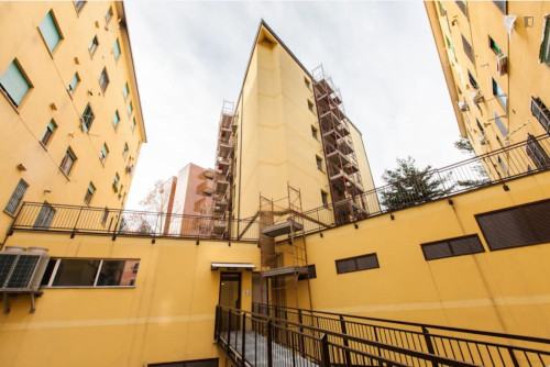 Inviting double bedroom near the Corvetto subway station - Gallery - 7