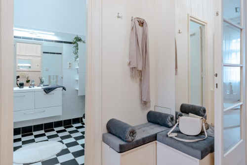 Bright 1-bedroom apartment near Hungarian Parliament - Gallery - 9