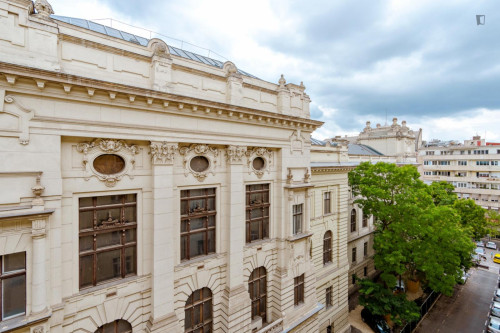Bright 1-bedroom apartment near Hungarian Parliament - Gallery - 7