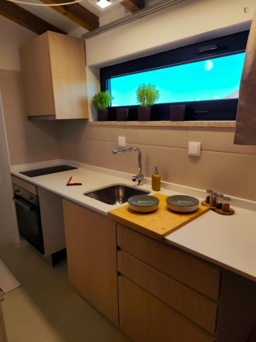 Charming Studio close to  Campanhã Train Station - Gallery - 6