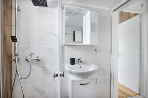 Welcoming 1-bedroom flat in Paleo Faliro - Gallery - 12