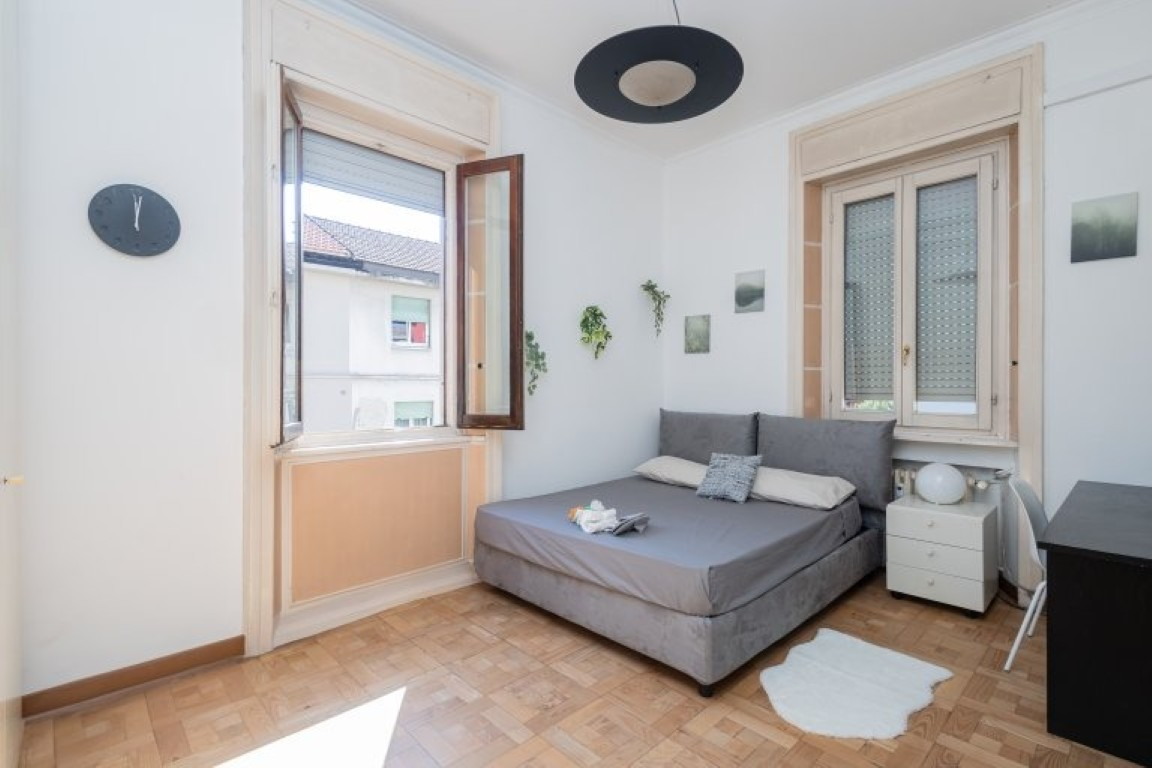 Room in a shared 6-bedroom apartment for rent in Buenos Aires-Venezia. - Rooms