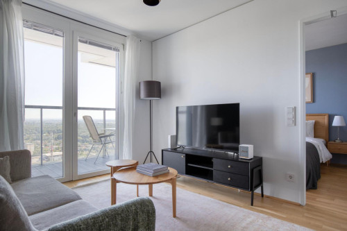 Charming 1-bedroom flat near the University of Economics and Business - Gallery - 18