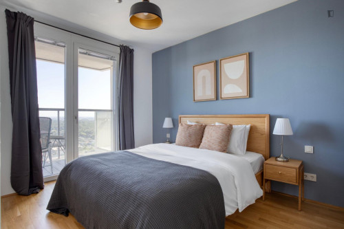 Charming 1-bedroom flat near the University of Economics and Business - Gallery - 13