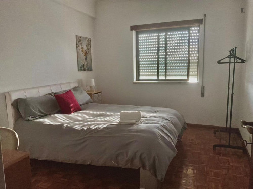 Exciting Double Bedroom close to Castelo Branco Train Station
