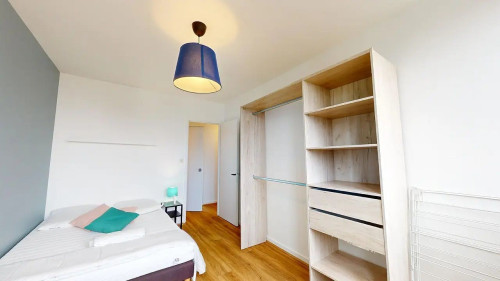 APPARTEMENT 3 PIÈCES AVEC BALCON