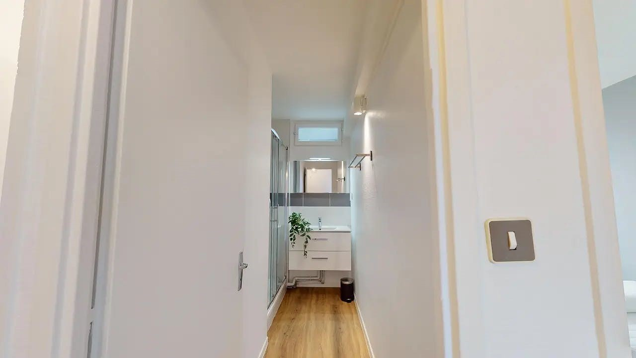 Private Room - 12