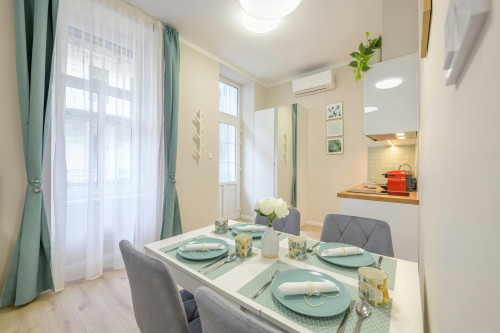 Batthyány utca, Budapest - Gallery - 7