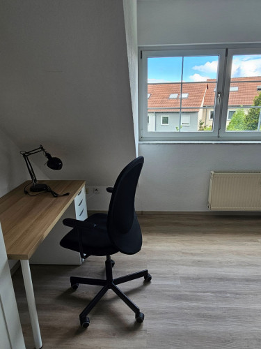 Modern möbliertes Apartment in Jena-Cospeda – sofort bezugsfrei