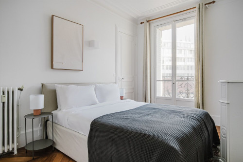 Charming 3-Bedroom Apartment in Paris - Gallery - 34