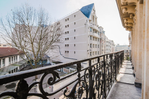 Charming 3-Bedroom Apartment in Paris - Gallery - 8
