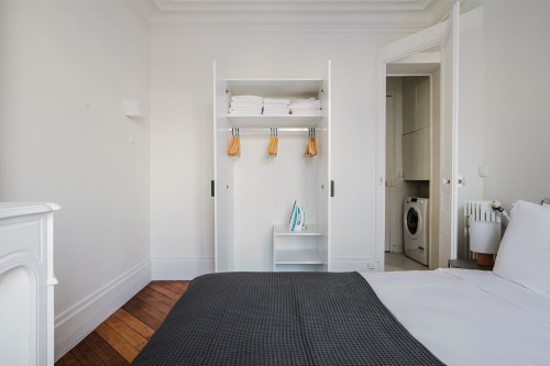 Charming 3-Bedroom Apartment in Paris