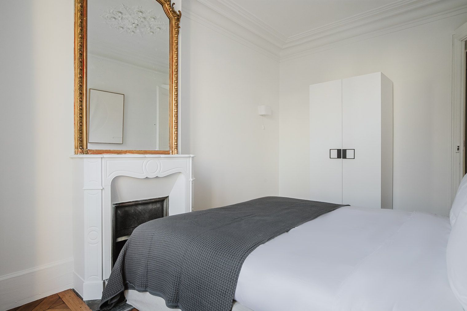 Charming 3-Bedroom Apartment In Paris - 23