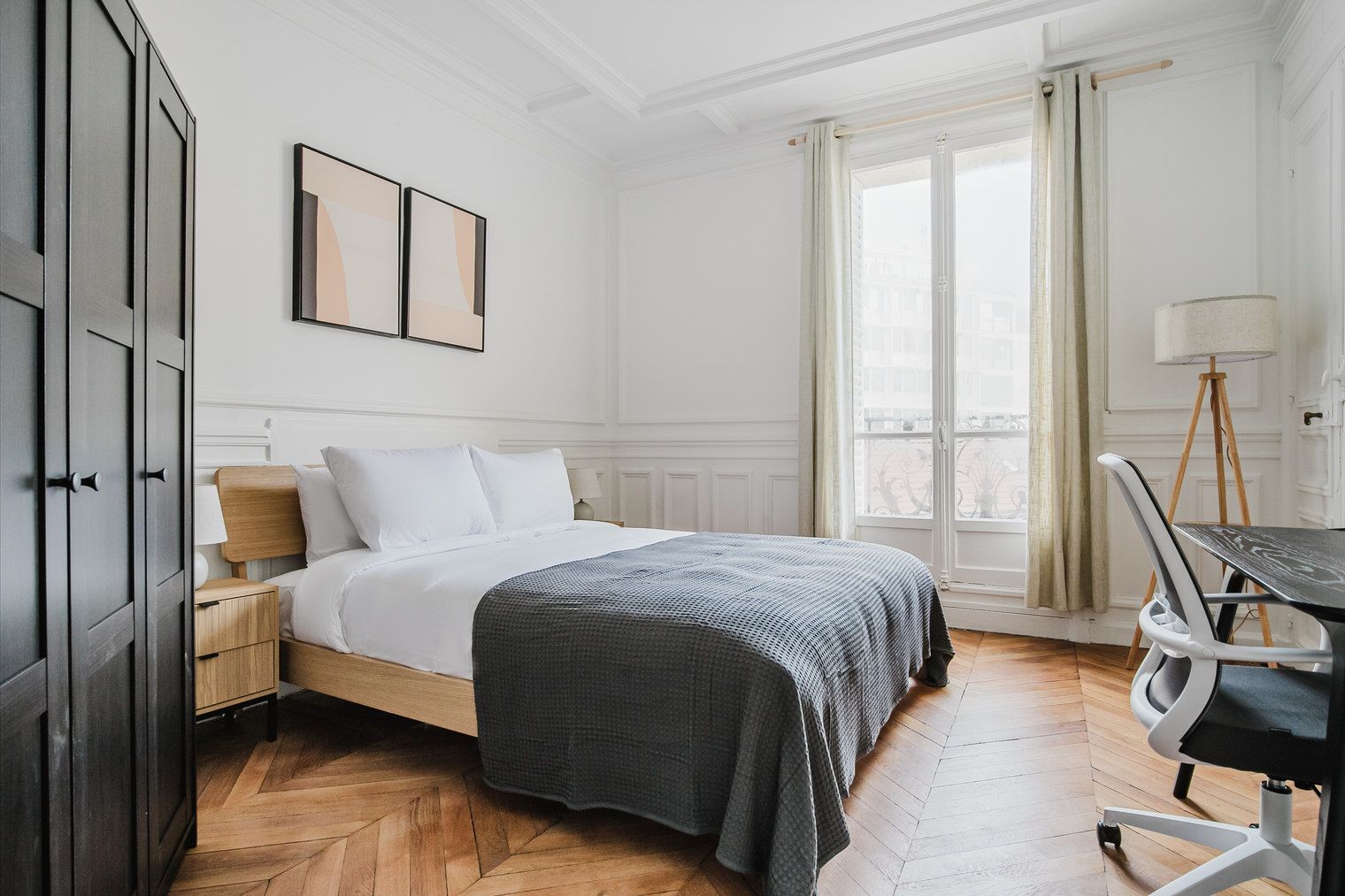 Charming 3-Bedroom Apartment In Paris - 14