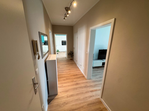 Beautiful & cozy apartment near HRW and city center