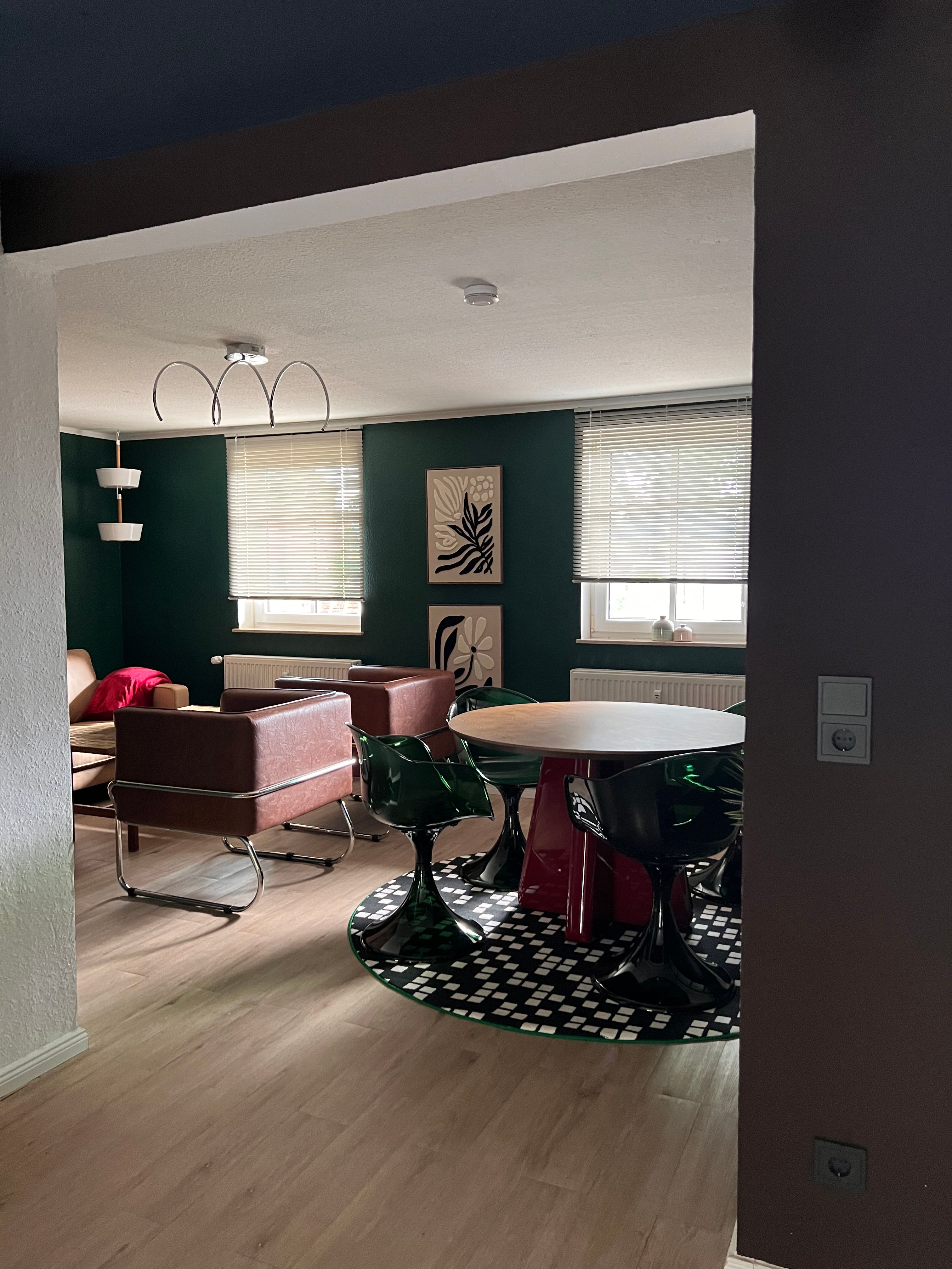 Ground Floor Apartment With Garden - 2