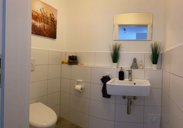 Modern Spacious Apartment Near City Center - 2
