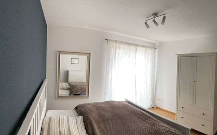 Modern Spacious Apartment Near City Center - 21