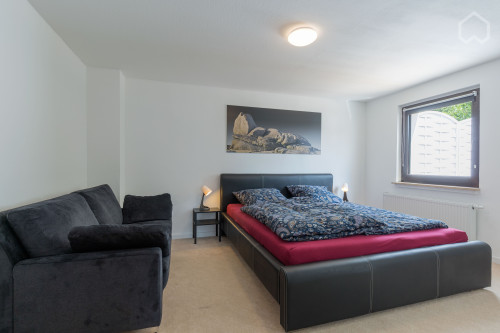 Newly renovated 3-room apartment with roof terrace in Düsseldorf Wersten - Gallery - 17