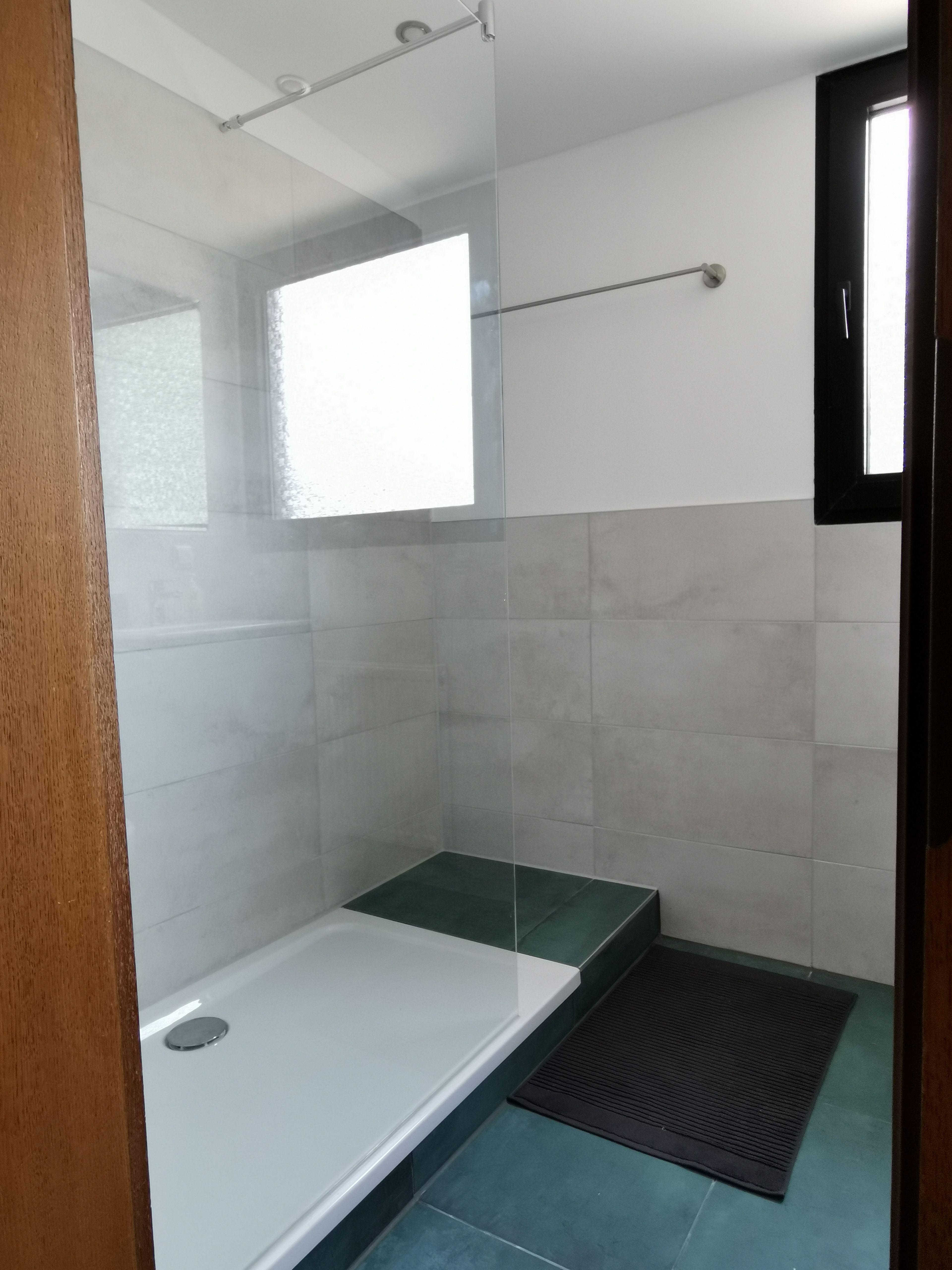 Newly Renovated 3-Room Apartment With Roof Terrace In Düsseldorf Wersten - 9